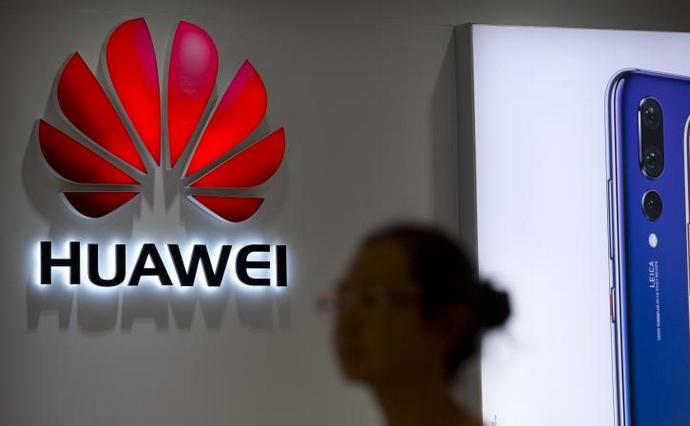 Huawei сообщает о самом большом падении выручки из-за санкций США, вынуждающих ее продать часть бизнеса по производству мобильных телефонов